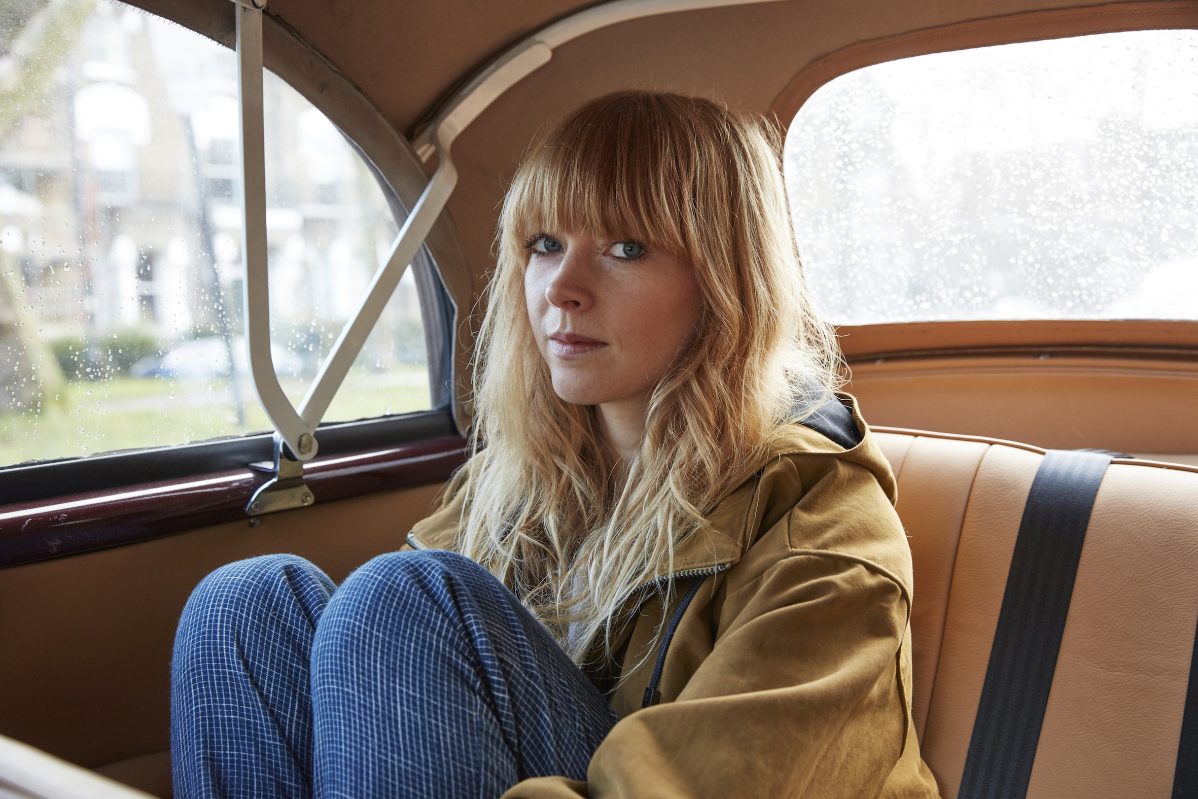 LUCY ROSE – Abendteuer