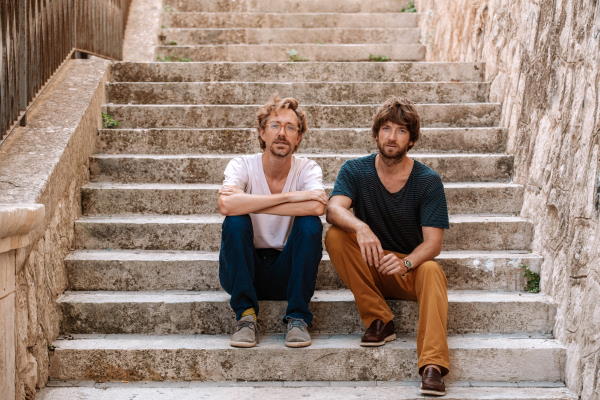 KINGS OF CONVENIENCE – Peace or Love