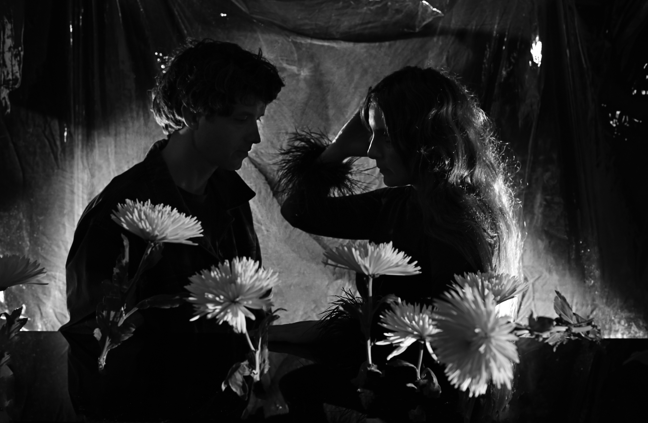BEACH HOUSE – Once Twice Melody