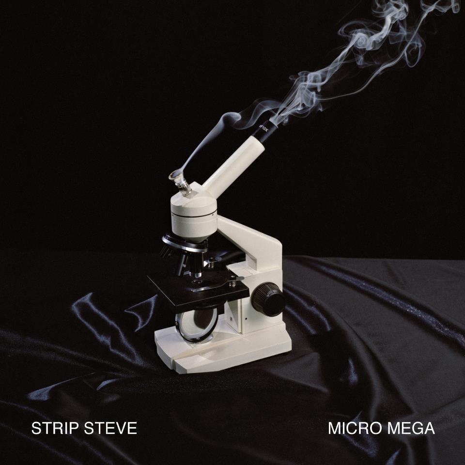 STRIP STEVE – Micro Mega